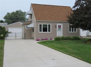 10 Lindbergh Ct, Buffalo, NY 14225