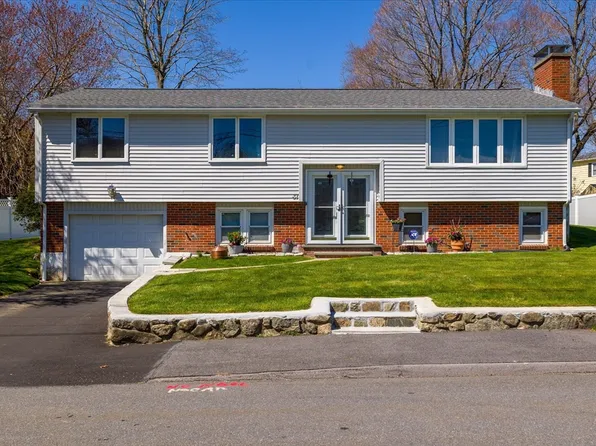 37 Diana Dr, Marlborough, MA 01752
