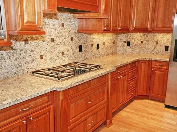 5th image of 22805 Acrewood Pl NE