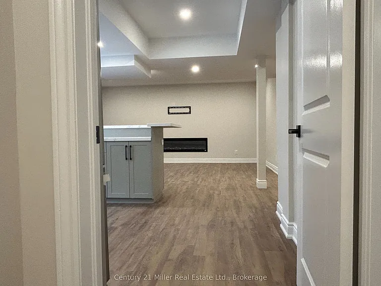 2318 Valley Forest Way #LOWER — Photo 2