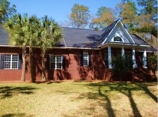 122 Azalea Dr, Midway, GA 31320