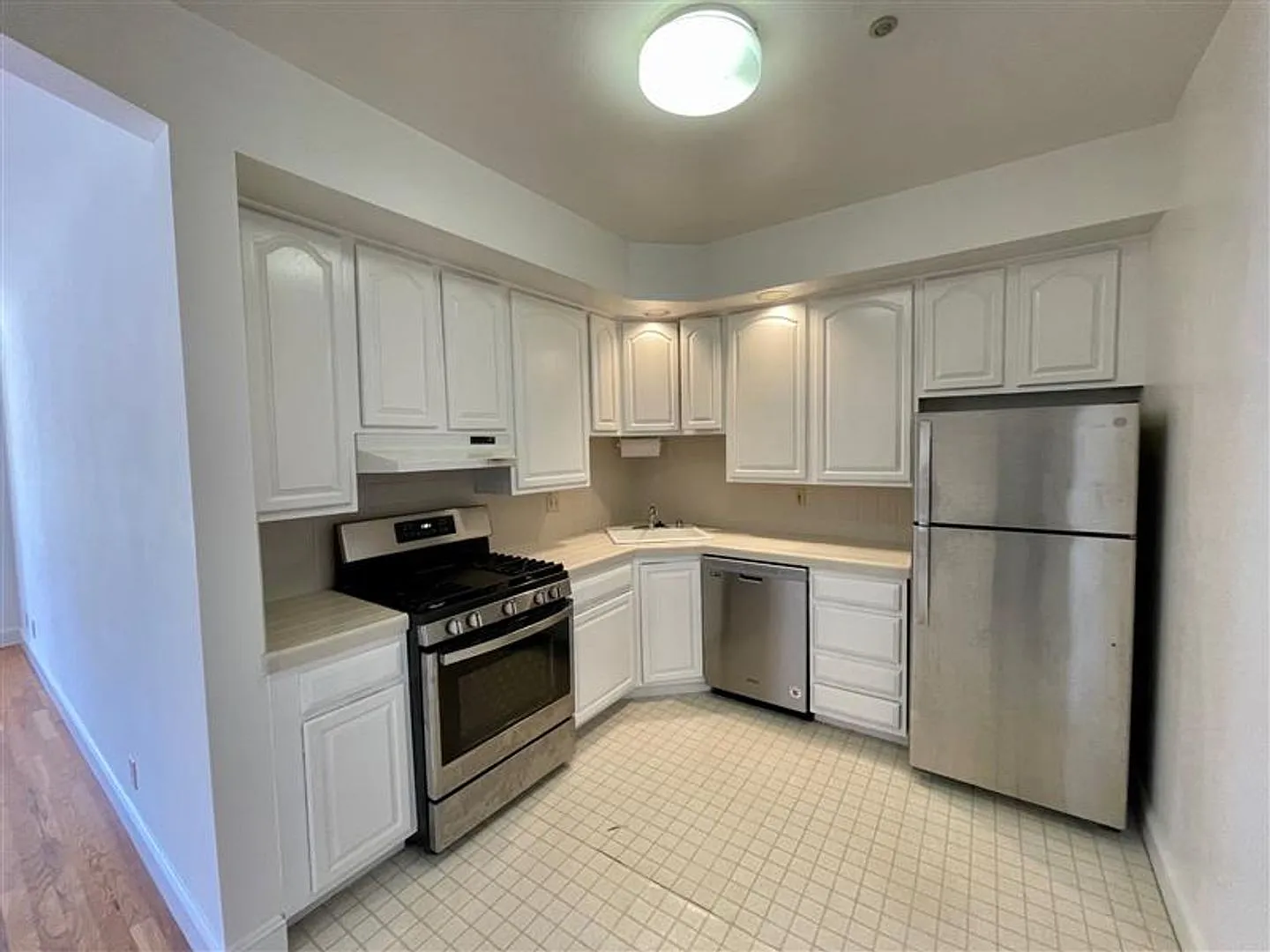 3100 Fulton Street (1025r) — Photo 3