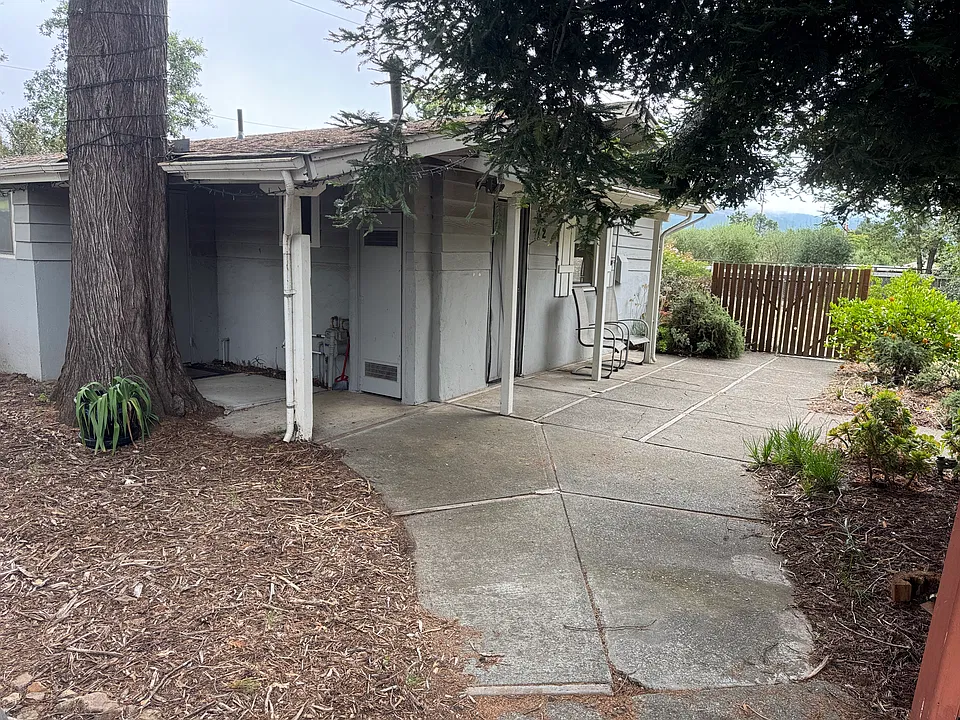 7624 Sonoma Hwy