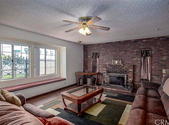 5th image of 1901 E Banyan St