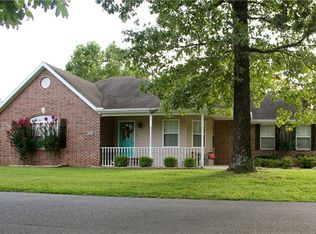 1210 E Hilltop Dr, Rogers, AR 72756