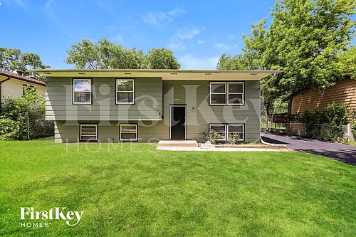 306 Marilyn Ave Photo 1