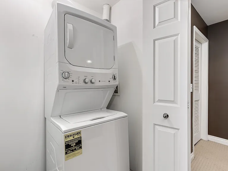 1393 Raliegh Pl — Photo 1