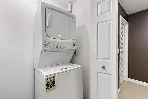 1393 Raliegh Pl Photo 1