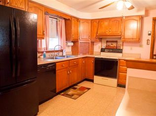 27 Rachel Rd, Methuen, MA 01844