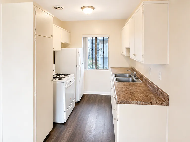 4038 Ursula Ave — Photo 3