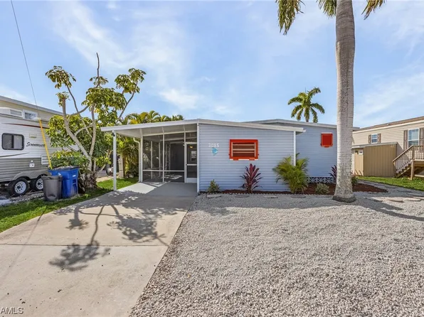 3085 York Rd, Saint James City, FL 33956