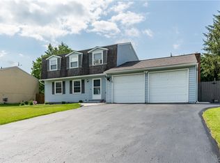 6045 Bannister Dr, Cicero, NY 13039