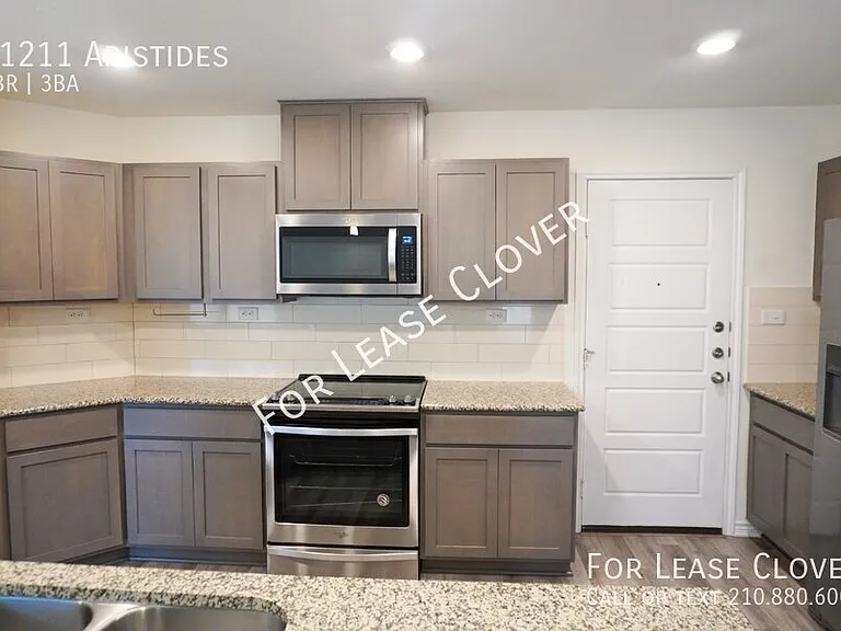 11211 Aristides — Photo 11