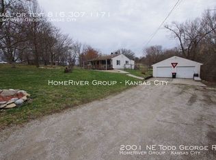 2001 NE Todd George Rd, Lees Summit, MO 64086