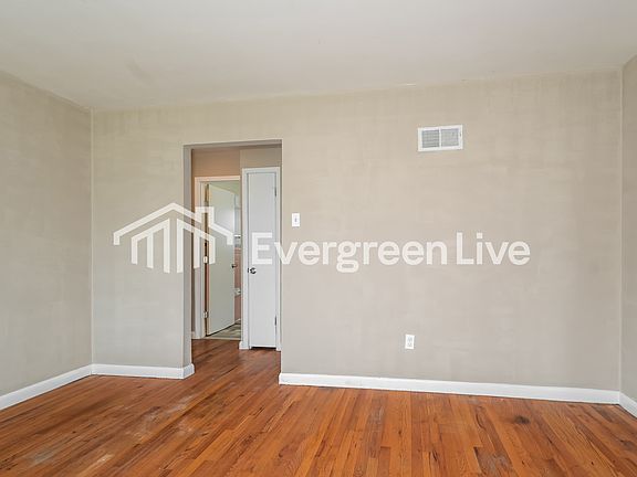 4th image of 9708 Theodosia Ave