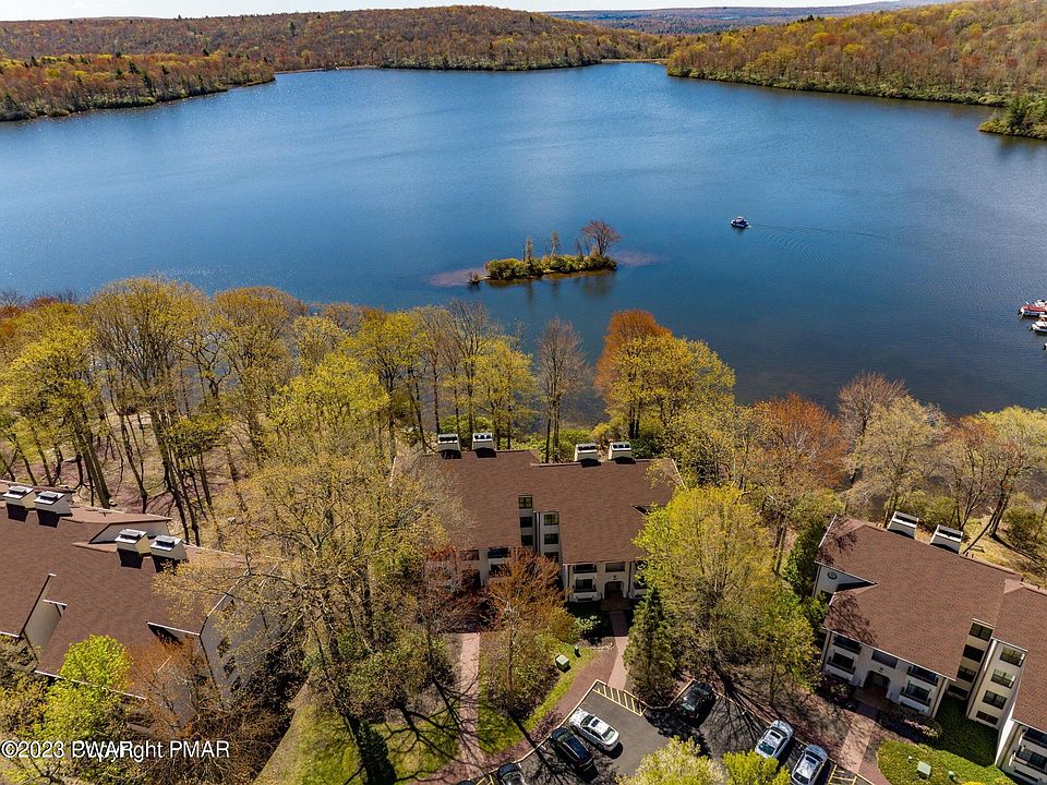 1st image of 19 Midlake Dr