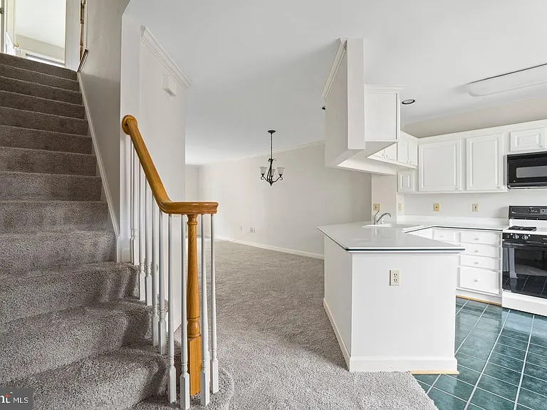 6908 Fairfax Dr #306 — Photo 7