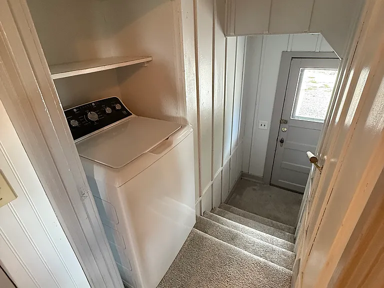 2542 Elm Ave — Photo 14