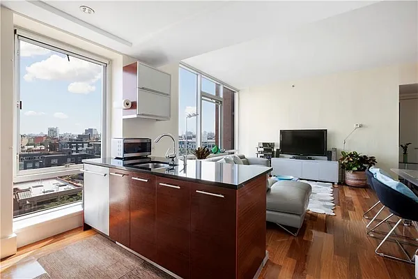 Sold by HomeDax Real Estate | media 11