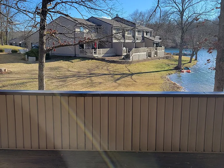 74 Lakeshore Ct #81-1 — Photo 3