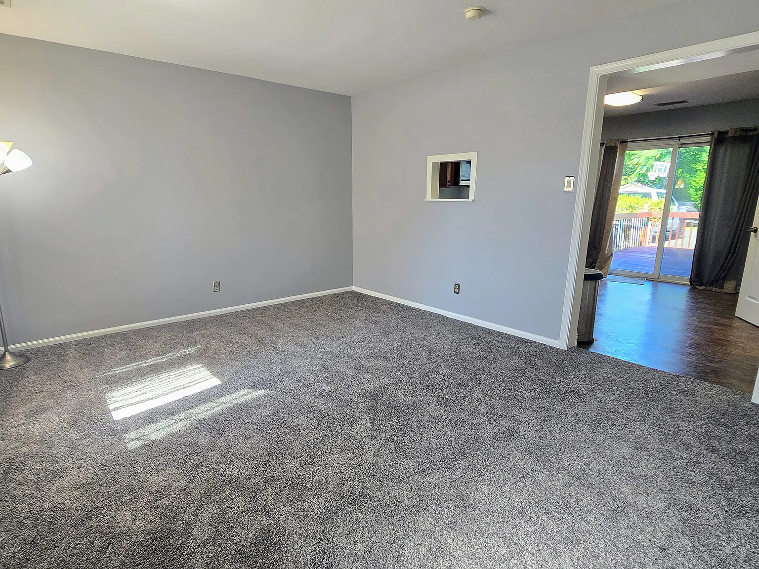 2 bed, 1.5 bath, 1040 sqft, $2,200 — Photo 3