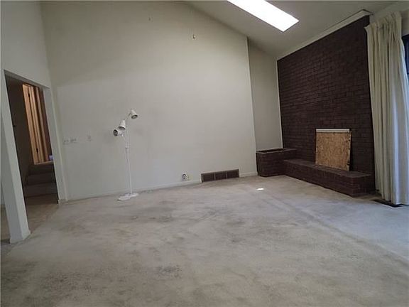 4th image of 7 W 108th Ter
