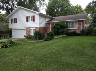 7120 Lincolnshire Rd, Lincoln, NE 68506