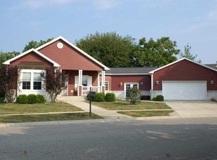 601 Fauna Cir, Shelbyville, IN 46176