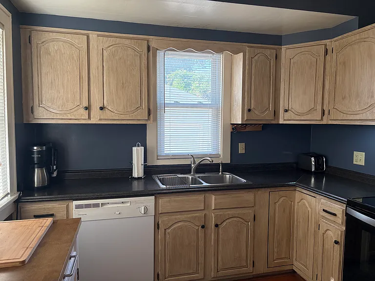 4519 Woolworth Ave — Photo 52