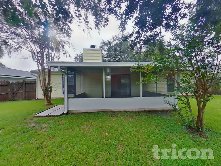 8338 Knotts Landing Dr E — Photo 14