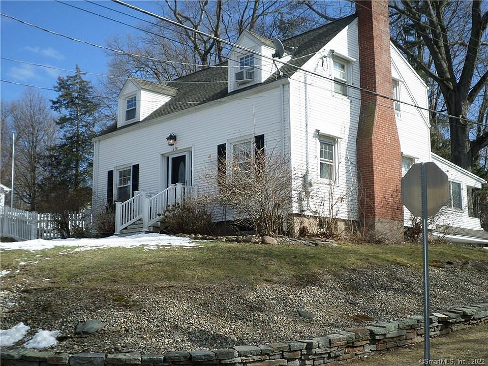 218 Henry St, Manchester, CT 06042 Zillow