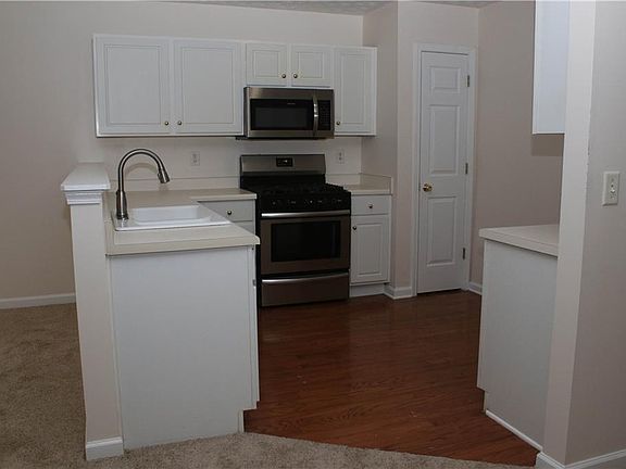 5th image of 2610 Waverly Hills Dr