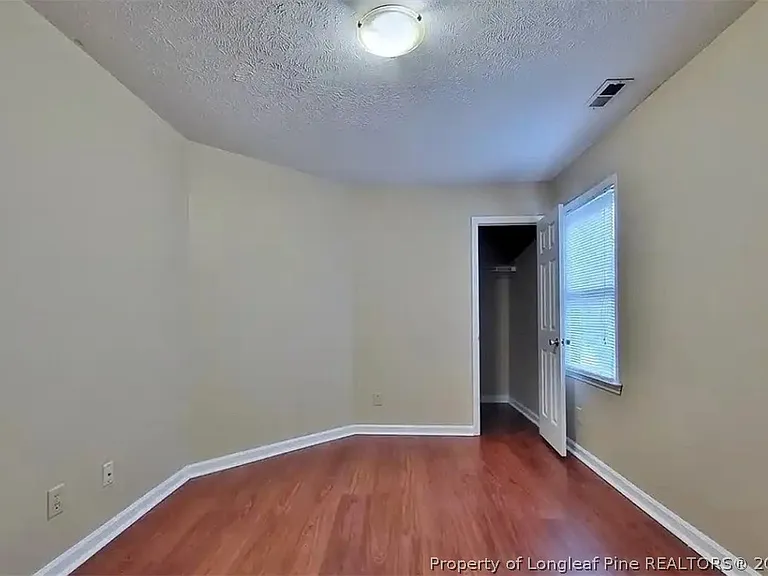 5532 Robmont Dr — Photo 12