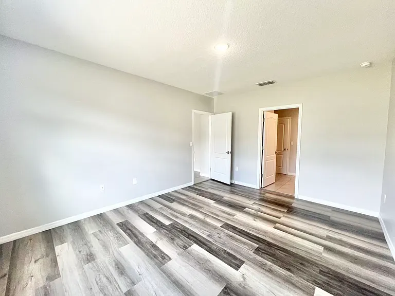 5530 Galloping Dr — Photo 17