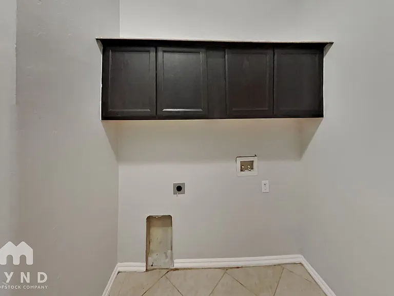 3317 Wood Valley Rd — Photo 22