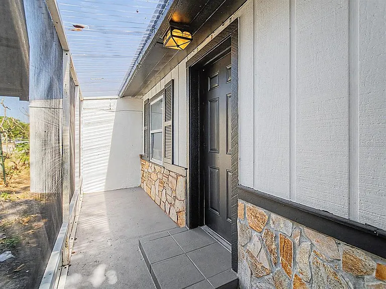 7708 Maryland Ave — Photo 32