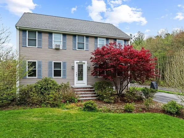 230 Plain St, Taunton, MA 02780
