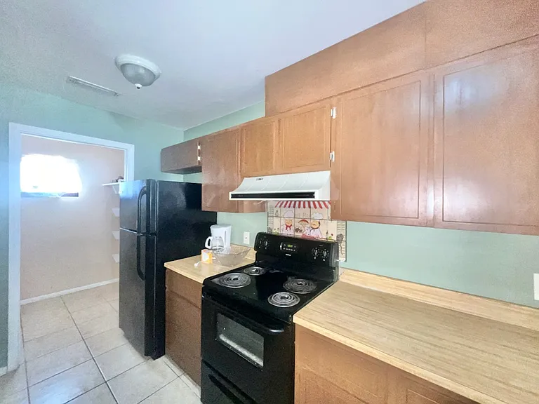 1 Deal Ave NW — Photo 2