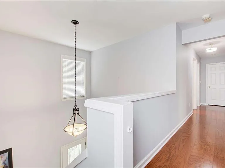 513 Stepney Ct SE — Photo 25