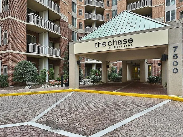 7500 Woodmont Ave #314 — Photo 20