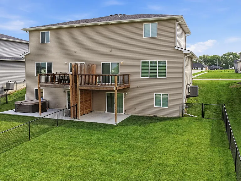959 Titan Dr — Photo 39