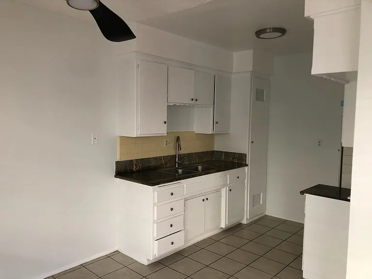 1639 E Kingsley Ave #2 — Photo 1