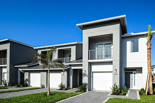 Torino Lakes Rental Townhomes Photo 1