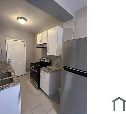 2nd image of 7932 S Wabash Ave #1