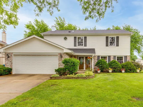 815 Claridge Ct, Schaumburg, IL 60193