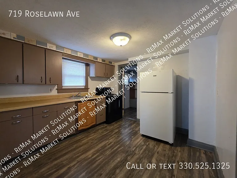 719 Roselawn Ave — Photo 3