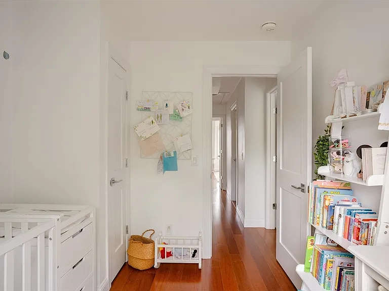 39 Cottage St #2 — Photo 14