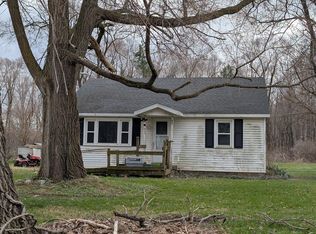 955 Mendon Rd, Sherwood, MI 49089