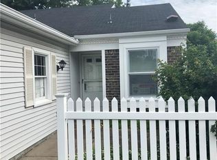 18 Duxbury Hts, Fairport, NY 14450