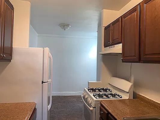 3rd image of 114-20 Queens Blvd #8E